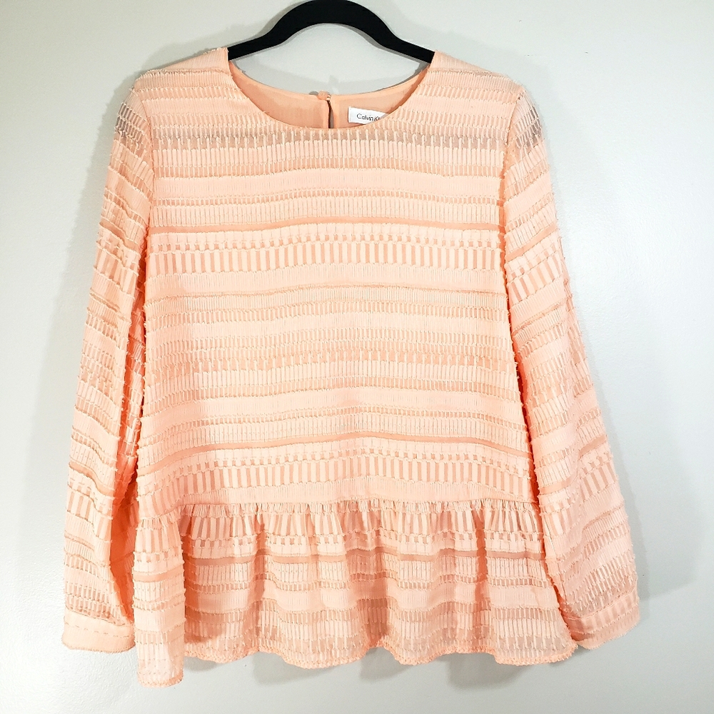 CALVIN KLEIN blush pink textured ruffle hem blouse